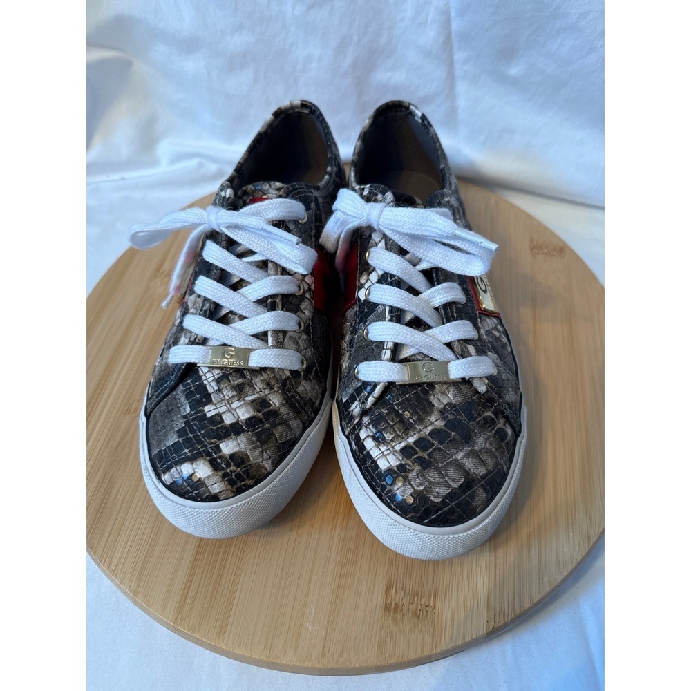 G by Guess Women's Snake Print Low Top Sneakers White‎ Laces Red Accent Sz 8M - Picture 2 of 8